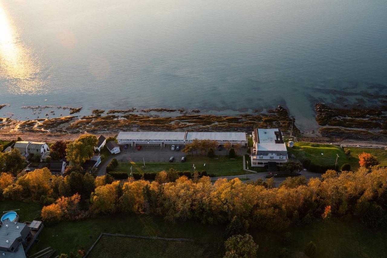 Auberge Sur Mer Notre-Dame-du-Portage Esterno foto