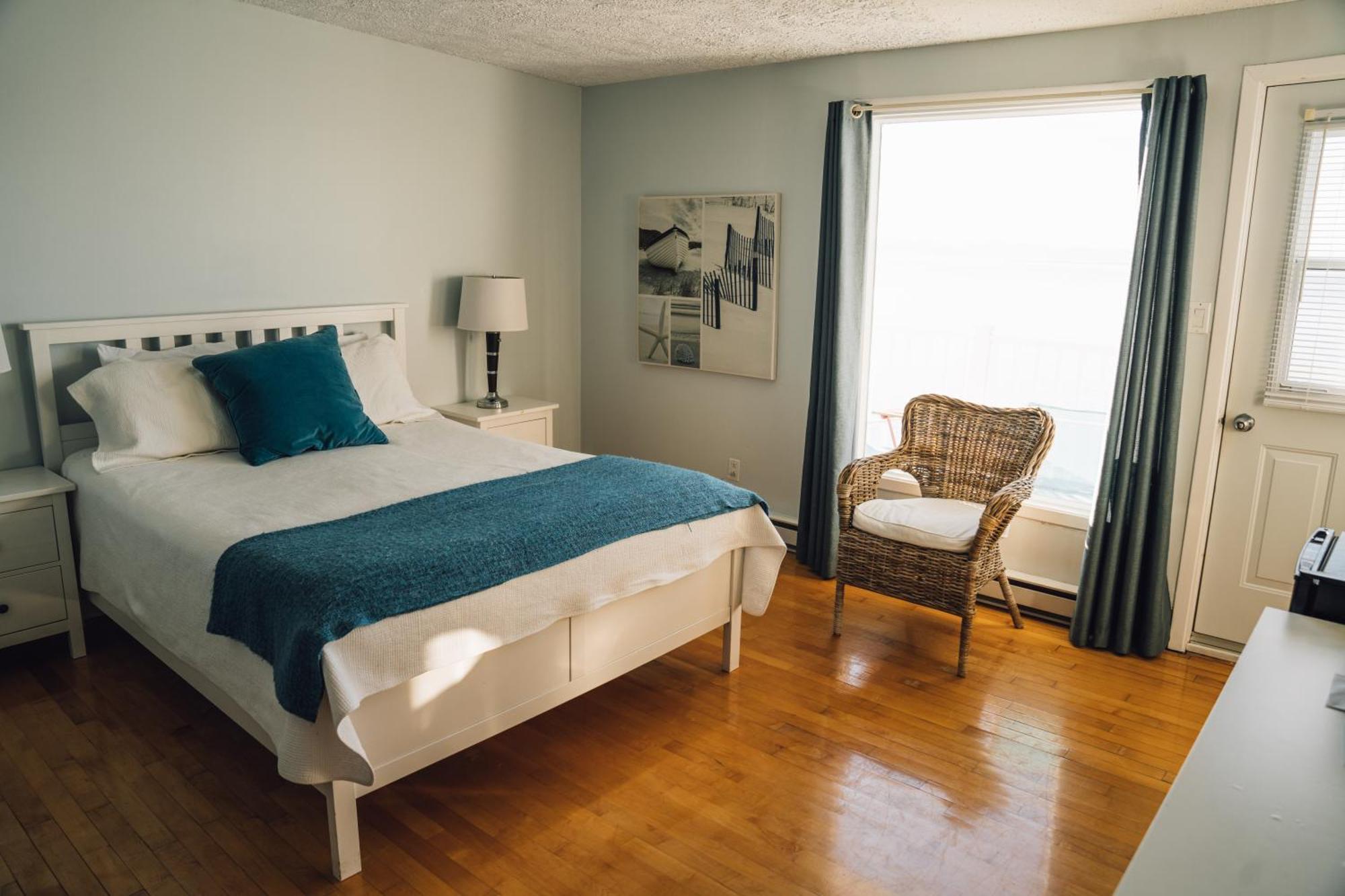 Auberge Sur Mer Notre-Dame-du-Portage Esterno foto