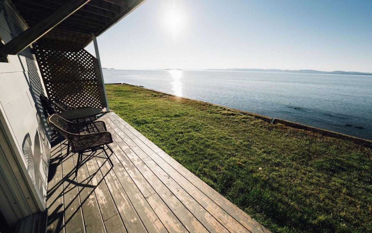 Auberge Sur Mer Notre-Dame-du-Portage Esterno foto