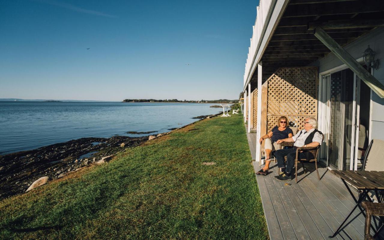 Auberge Sur Mer Notre-Dame-du-Portage Esterno foto